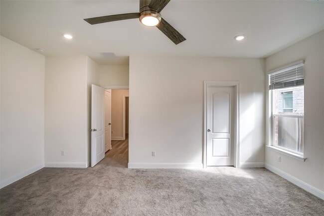 Building Photo - 3722 Apulia Ln