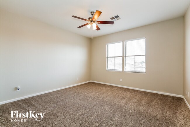 Building Photo - 13488 W Cypress St