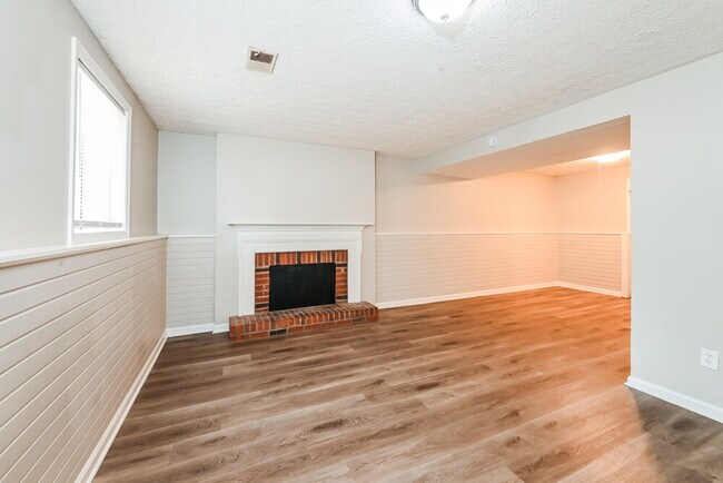 Building Photo - 1876 Corduroy Ct