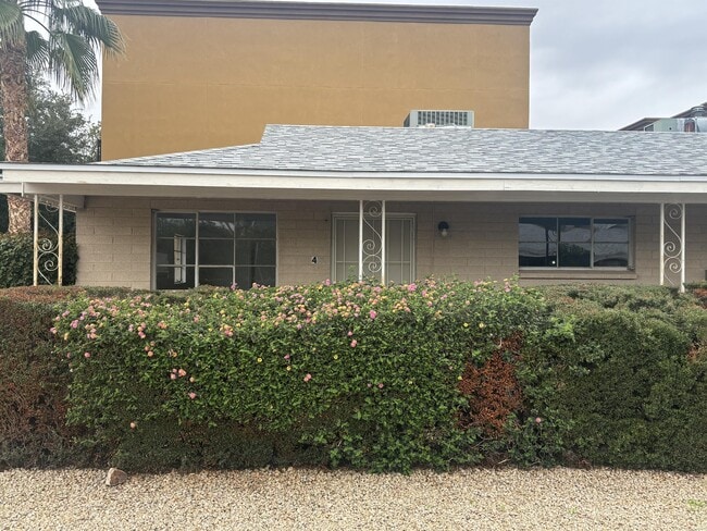 Building Photo - 2618 E Turney Ave