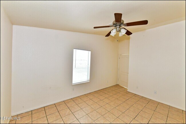 Building Photo - 14164 Robert Ituarte Dr