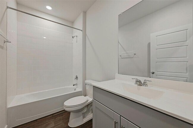 Building Photo - 313 Merriman Rd