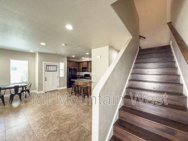Building Photo - 2119 Orchard Pines Loop E