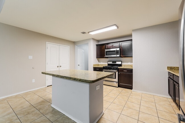 Building Photo - 7243 Basque Country Dr