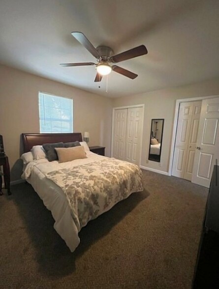 Building Photo - 403 Oak Forge Dr