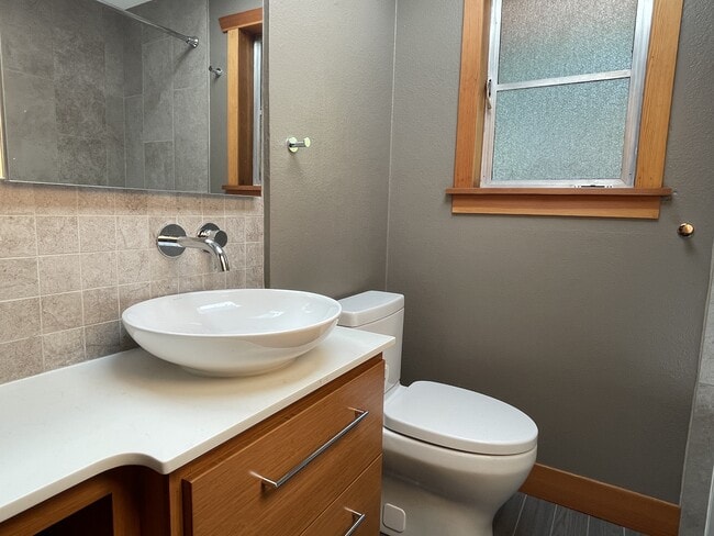 Building Photo - 6551 35th Ave SW