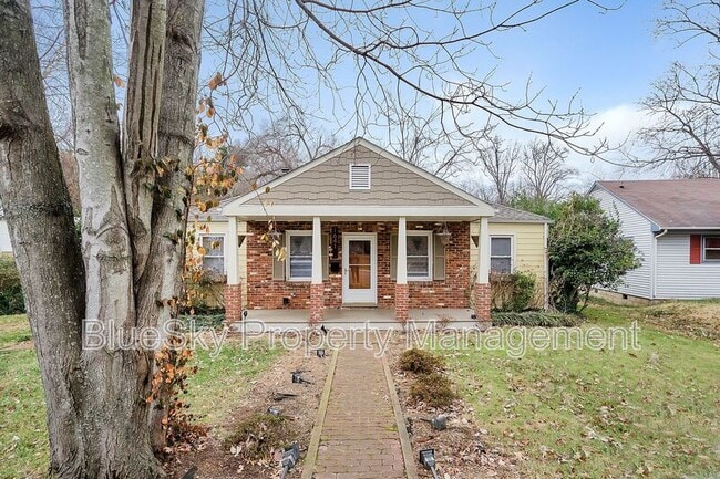 Building Photo - 1641 Cherry Ave