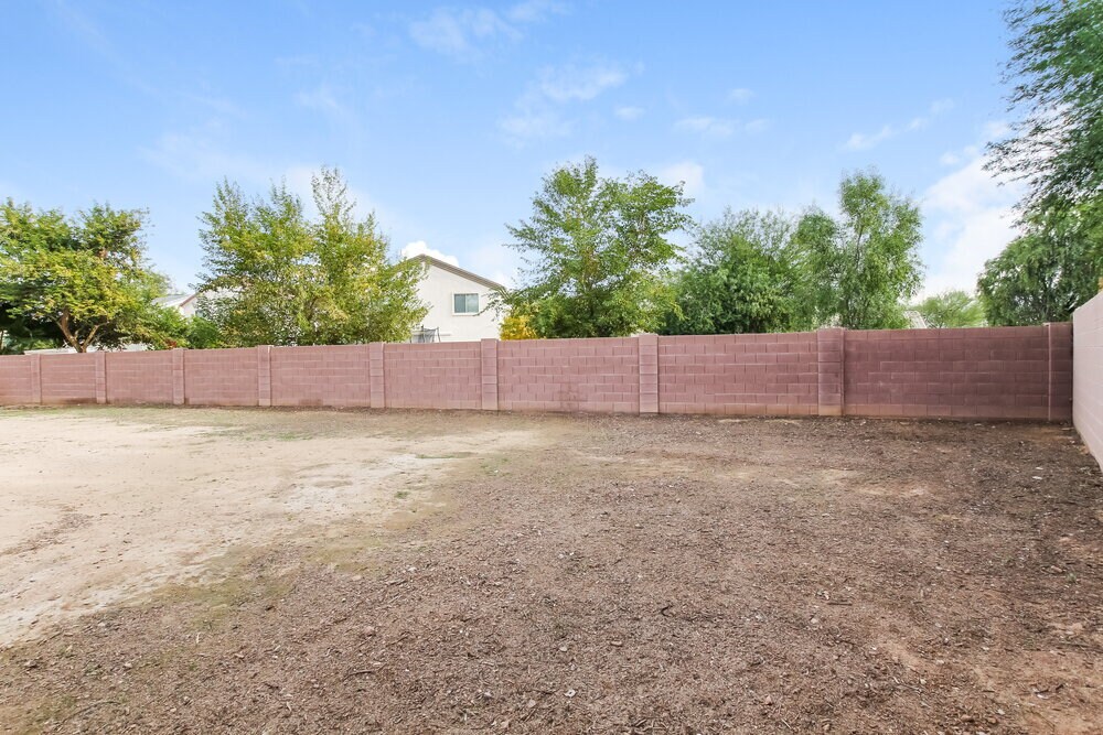 Building Photo - 3035 S 85th Dr