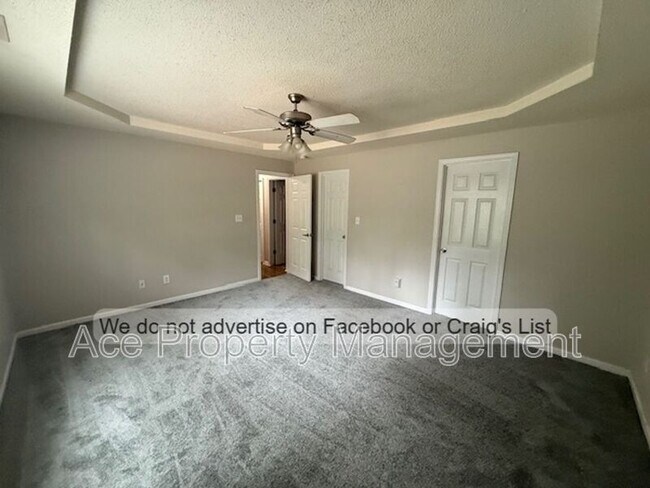 Building Photo - 2628 Daniel Boone Ln