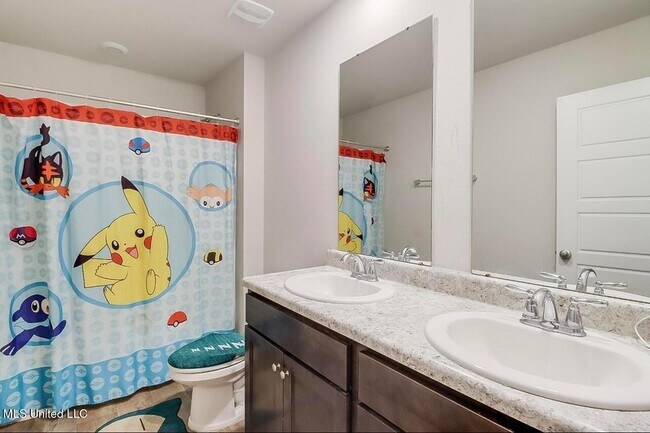 Building Photo - 2520 Esplanade St