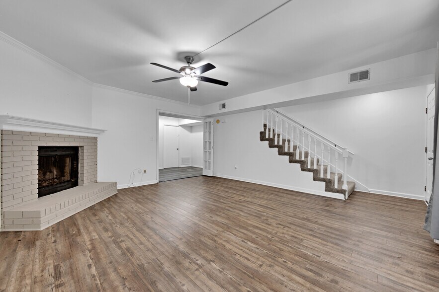 Building Photo - 2933 Riverwood Ter