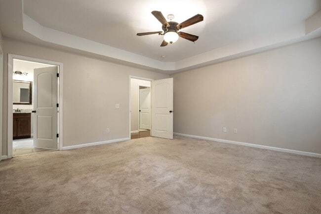 Building Photo - 1350 Monticello Dr
