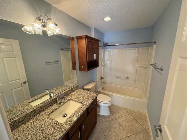 Building Photo - 2272 Vassar Ln