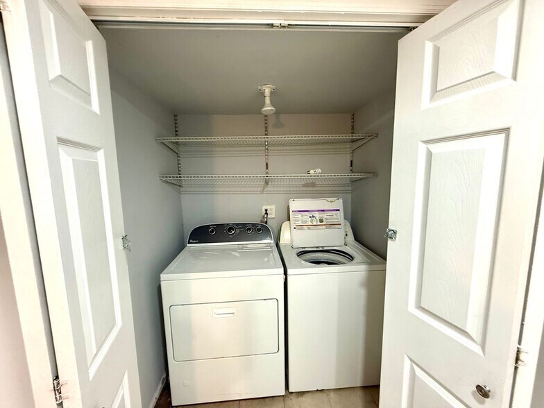 Building Photo - 35 Fiat Ave