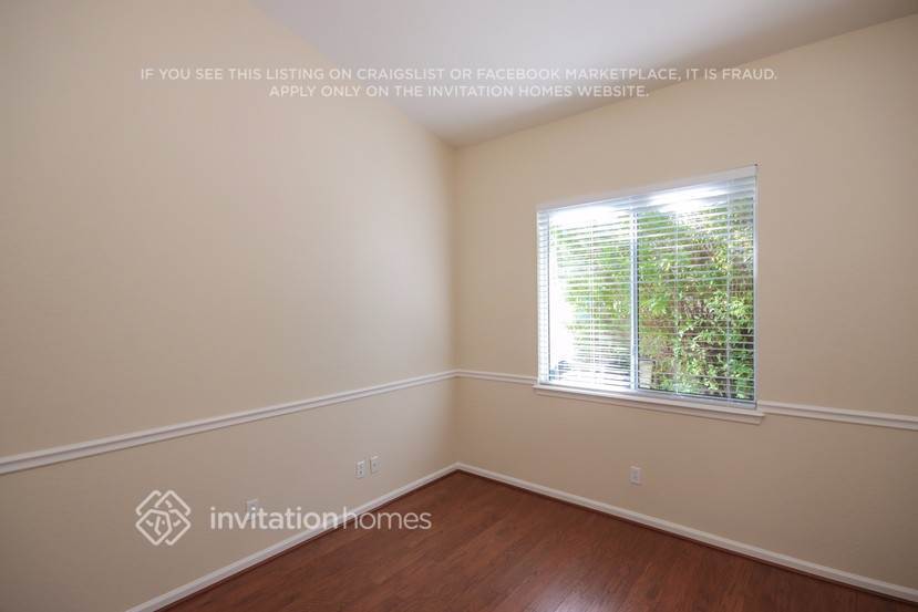 Building Photo - 28652 N 45th Way