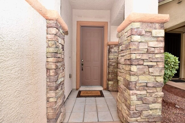 Building Photo - Beautiful Southwest 2-Story Home with Spacious Layout & Covered Patio