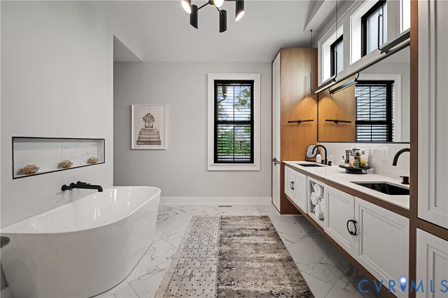 Building Photo - 3618 Graythorne Dr