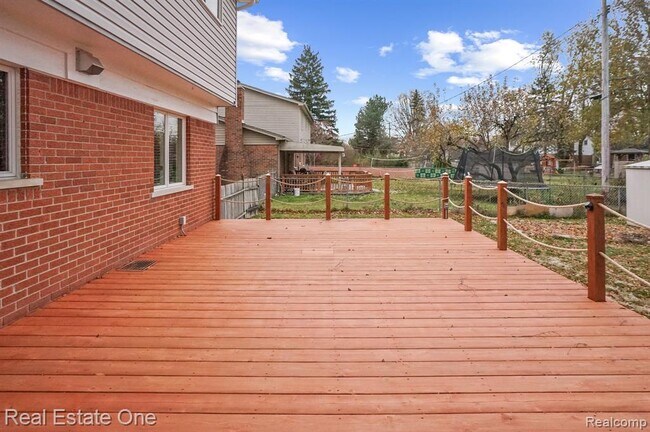 Building Photo - 4147 Greensboro Dr