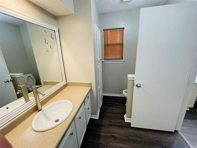 Building Photo - 2431 Deer Run