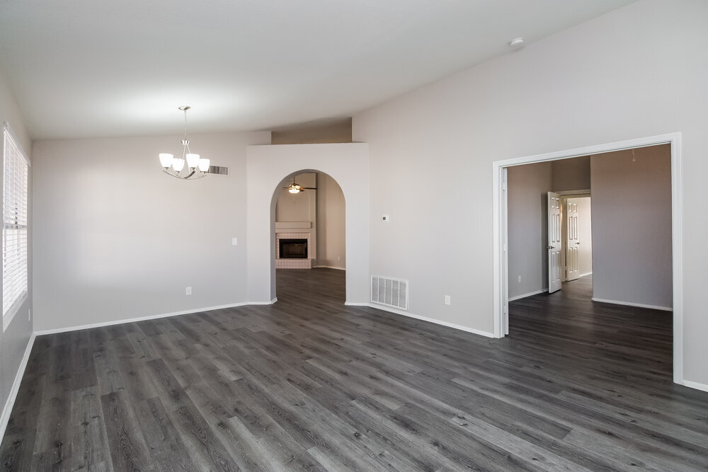 Building Photo - 4243 E Balsam Ave