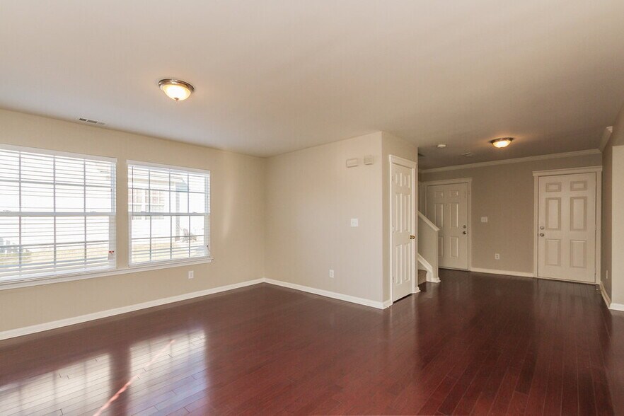 Building Photo - 4603 Keeneland Ln