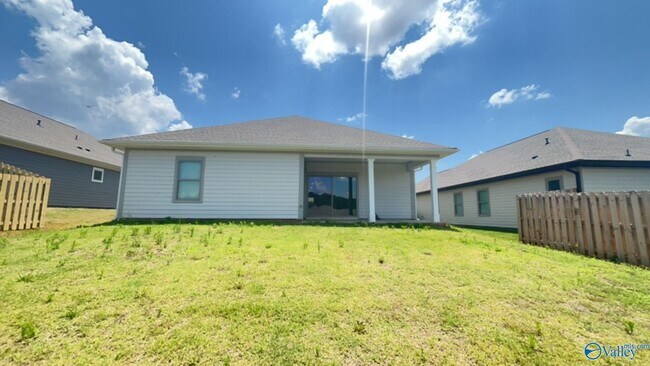 Building Photo - 14480 Mountain Strm Dr