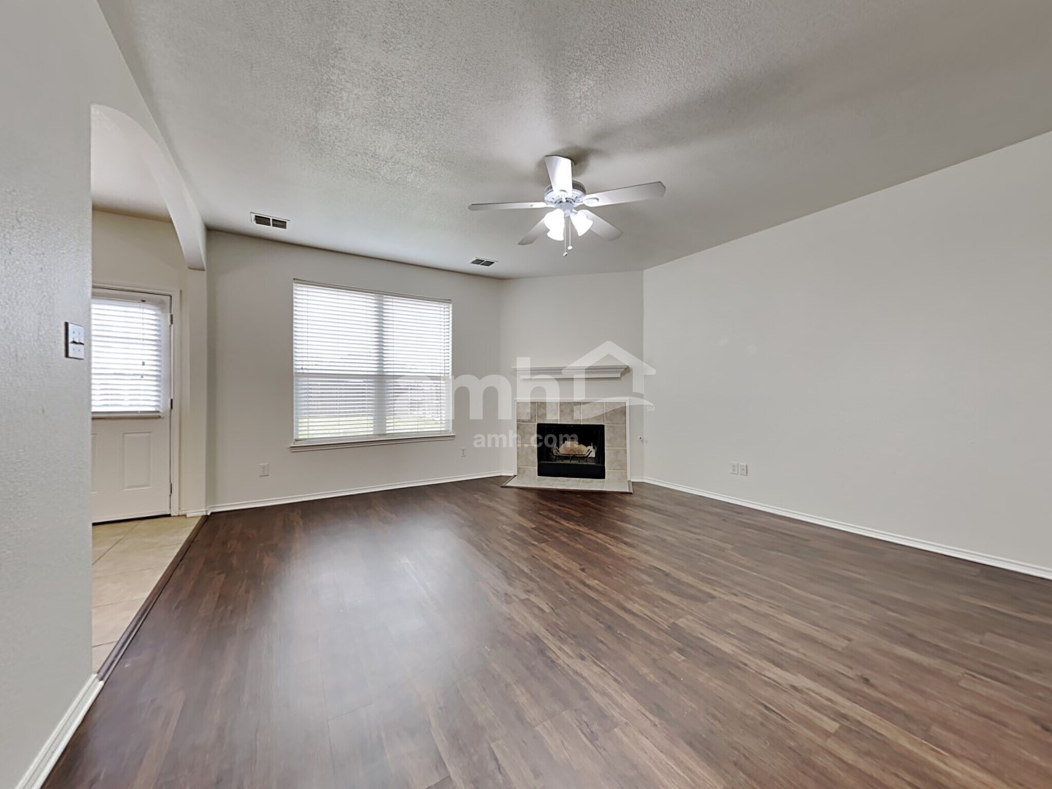 Building Photo - 11909 Grizzly Bear Dr