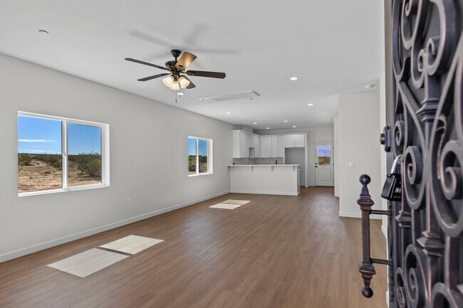 Building Photo - 17481 Granada Dr