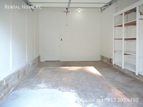 Building Photo - 6325 Santa Fe Dr