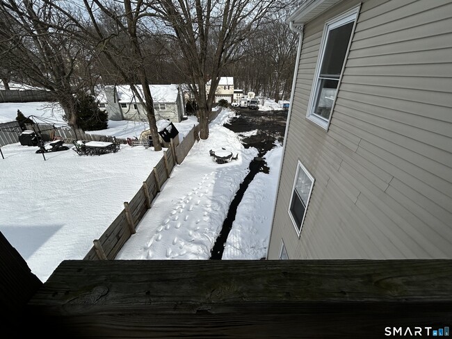 Building Photo - 9 Concord St