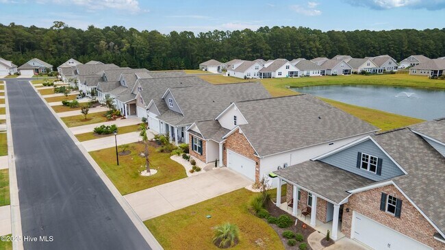 Building Photo - 614 Silos Wy