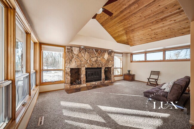 Building Photo - 2504 Sheffield Cir N