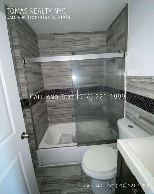 Building Photo - 31 Riverview Pl