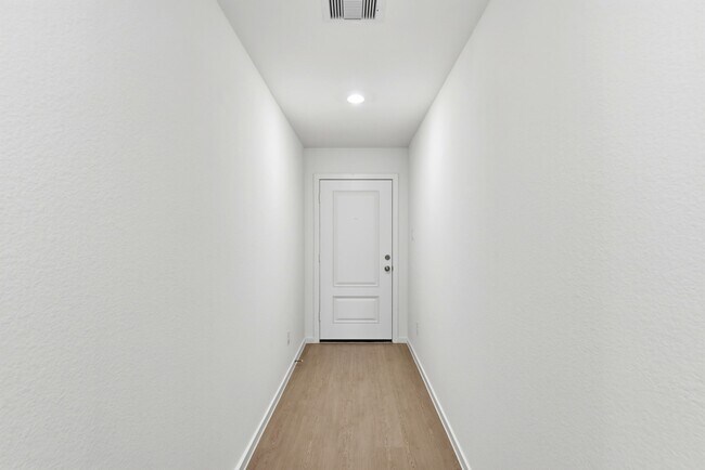 Building Photo - 26815 Rosebay Wds Dr