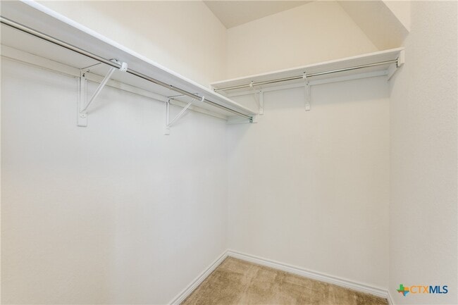 Building Photo - 1999 Wind Chime Wy