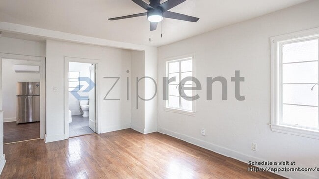 Building Photo - 1390 E Santa Clara St