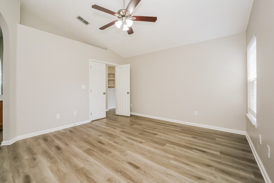 Building Photo - 12269 Gehrig Dr