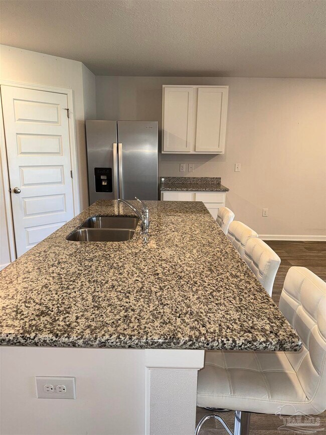 Building Photo - 5532 Lancelot Trl