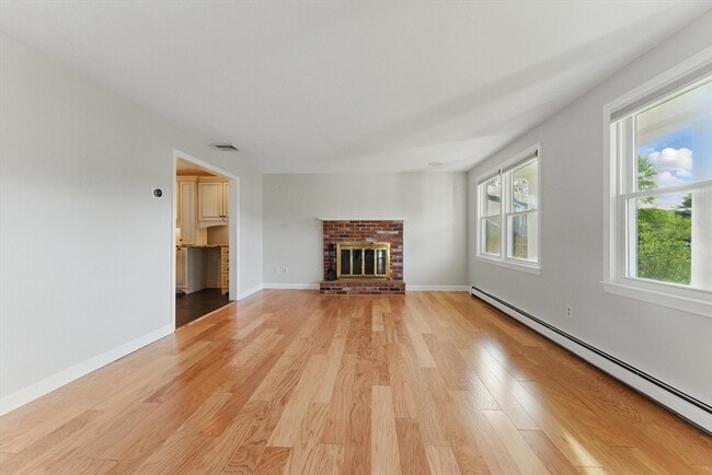 Building Photo - 121 Indian Meadow Dr