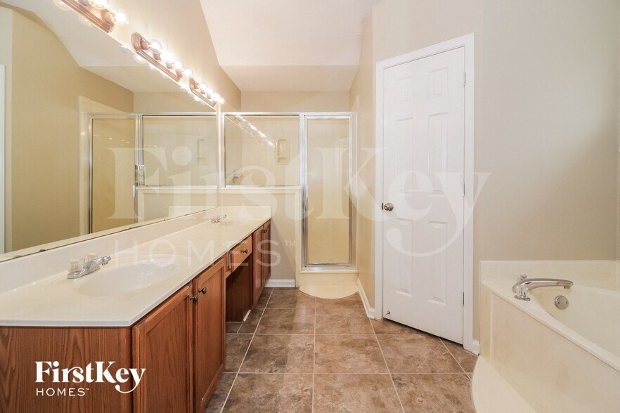 Building Photo - 6853 Shorey Ln