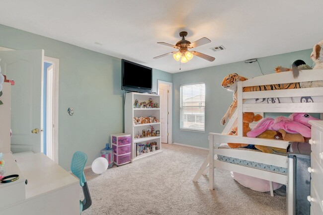 Building Photo - Spacious 4-Bedroom Home for Lease in Gated...