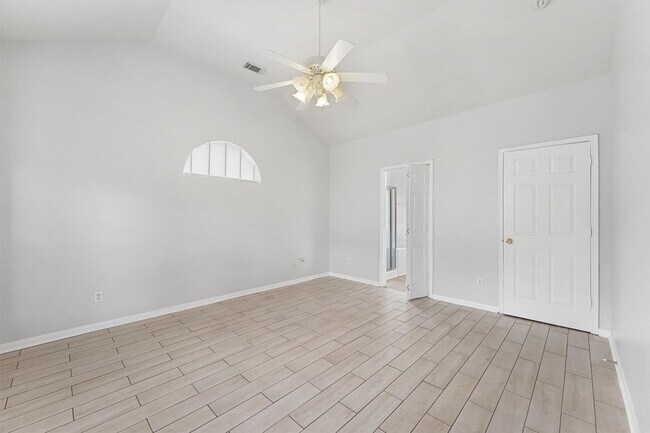 Building Photo - 17206 Stonebridge Trail
