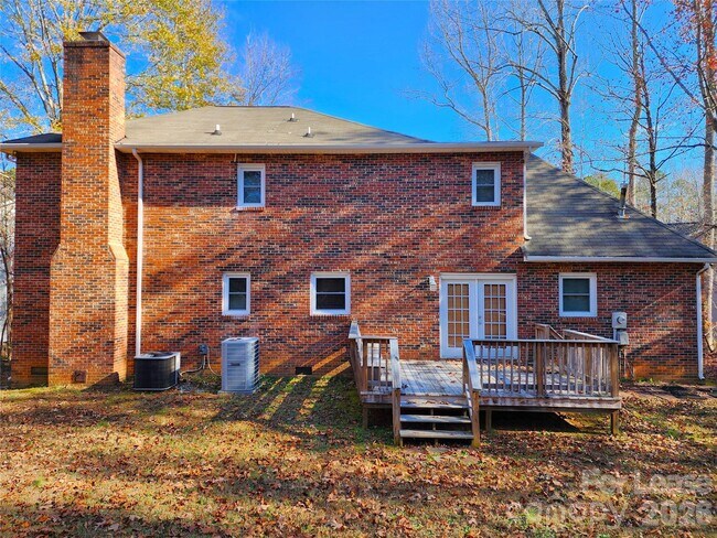 Building Photo - 417 Wintergreen Ct