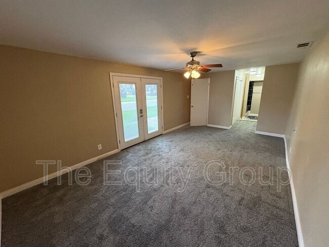 Building Photo - 600 N Dickran Dr