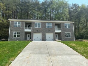 Building Photo - 5214 Donlyn Dr