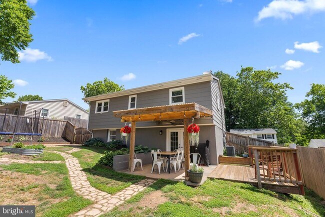 Building Photo - 13728 Gran Deur Dr