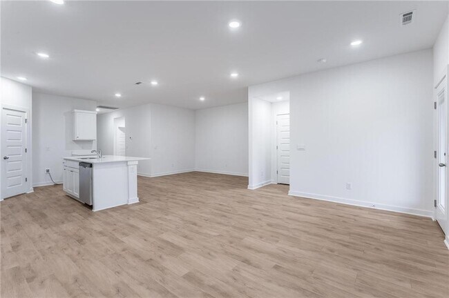 Building Photo - 4611 W Barhem Dr