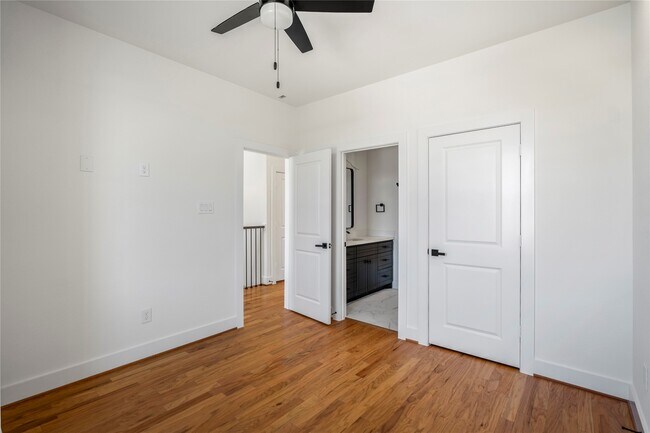 Building Photo - 6324 Del Rio St