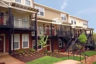 Building Photo - 1615 Elmwood Ct