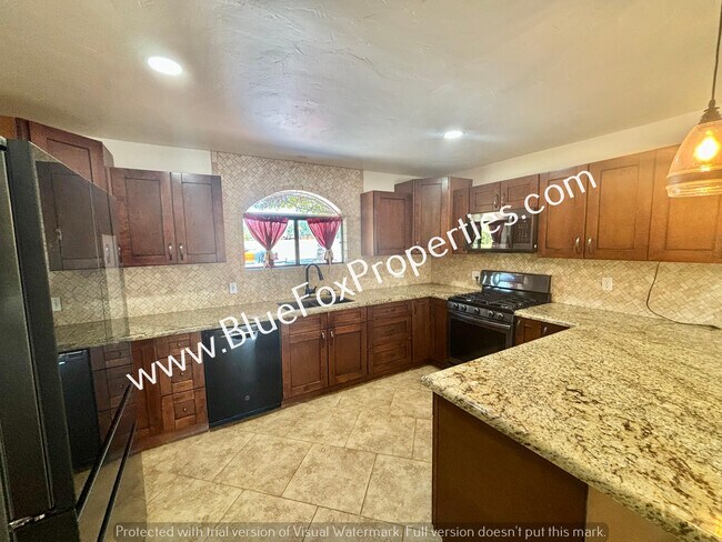 Building Photo - 8918 E Old Spanish Trail